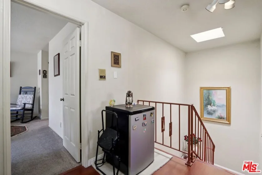 21620 Burbank Boulevard #9 photo 12