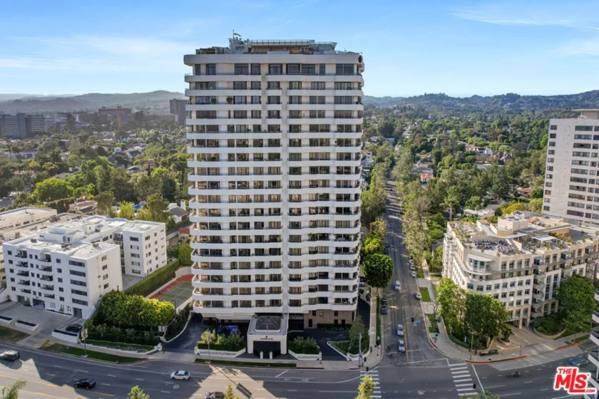 10601 Wilshire Boulevard #20C photo 1