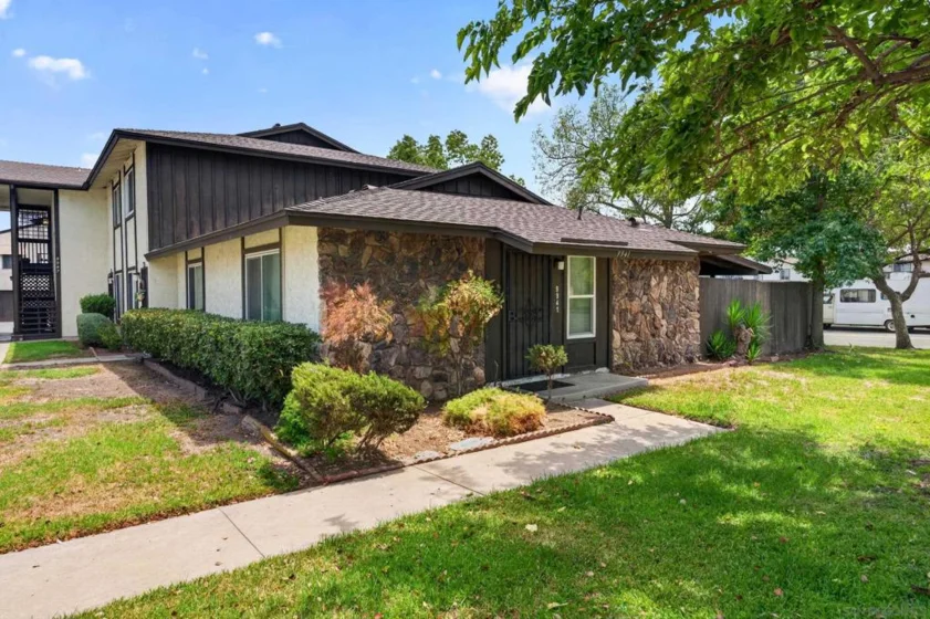 9941 Woodpark photo 26