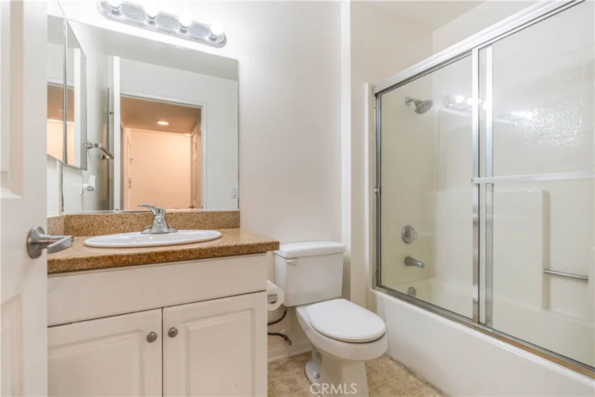 5530 Owensmouth Avenue #324 photo 14