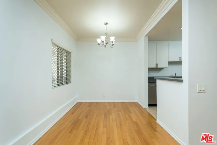 1115 S Elm Drive #207 photo 3