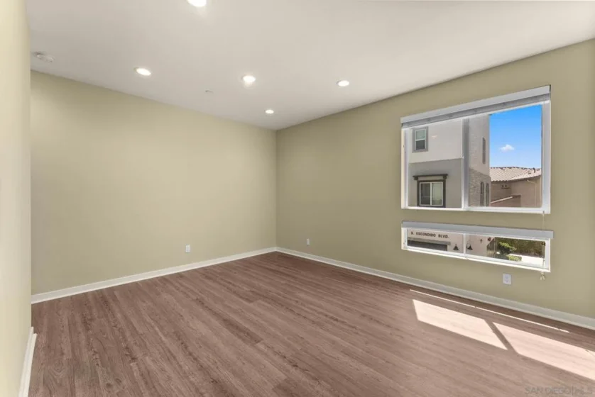 2564 S Escondido Boulevard #512 photo 6