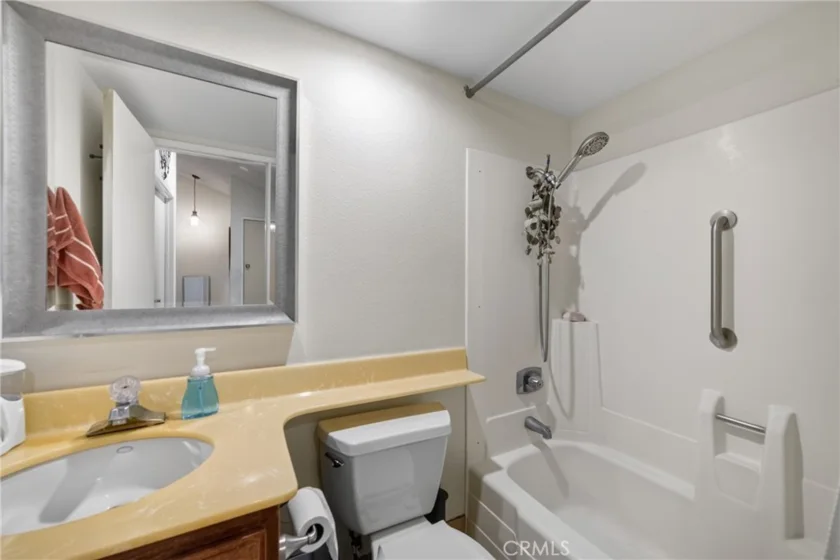 8235 Mason Avenue #C photo 23