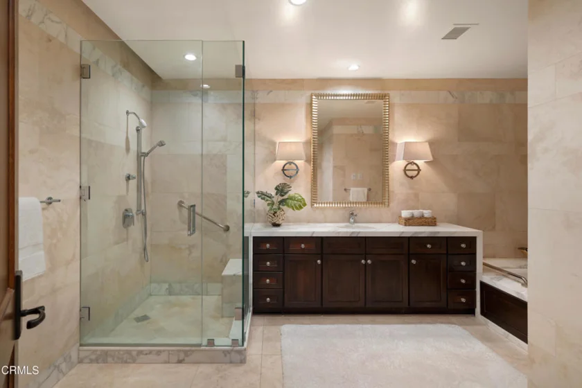 345 E Colorado Boulevard #302 photo 34