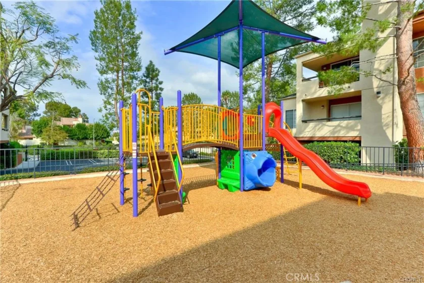 5525 Canoga Avenue #124 photo 22