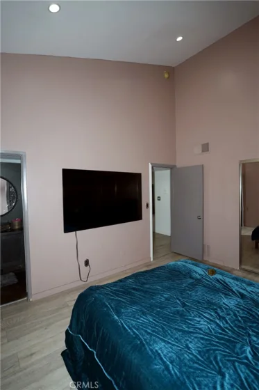 18954 Sherman Way #3 photo 21