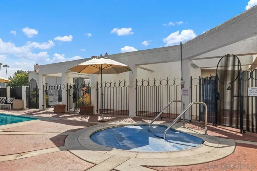 3525 Lebon Drive #302 photo 25