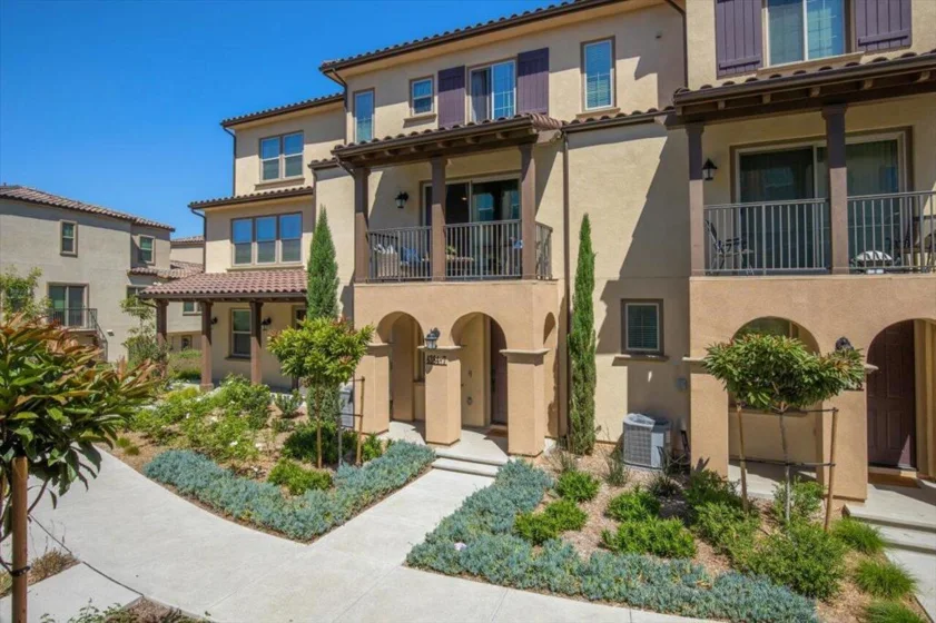 4384 Nautilus Way #7 photo 1