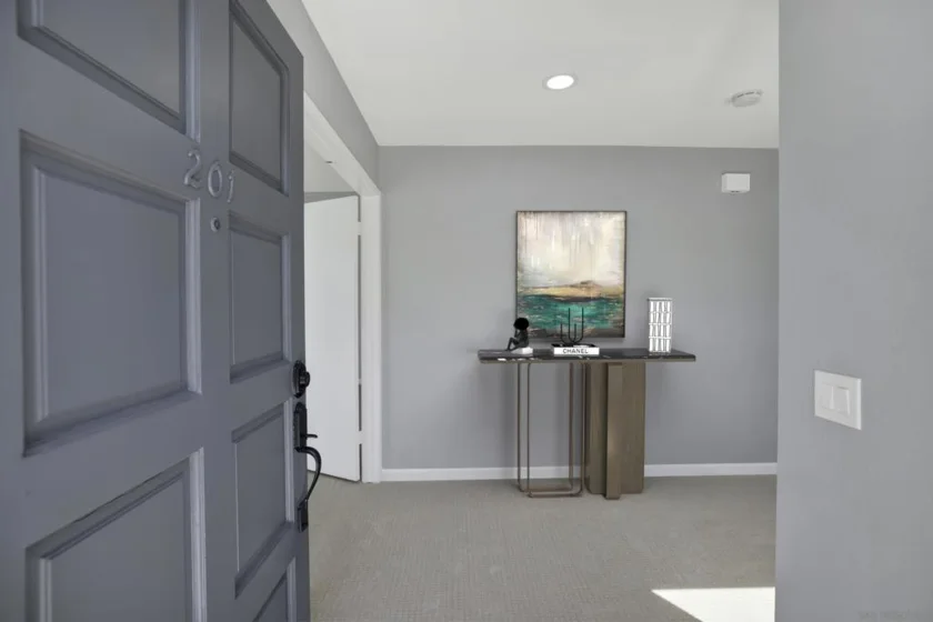 8878 Regents Road #201 photo 8