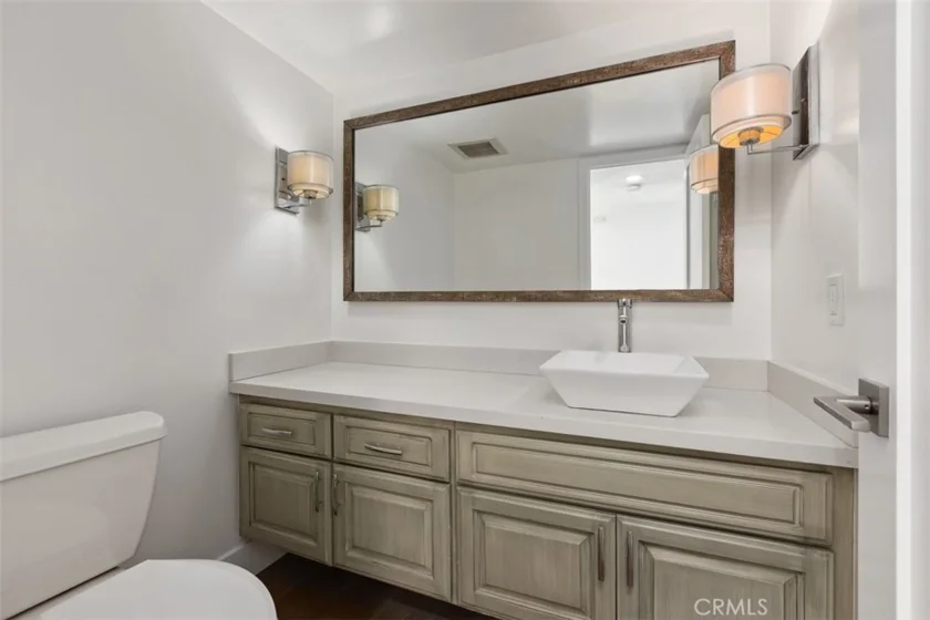 2021 Avenida Chico photo 25