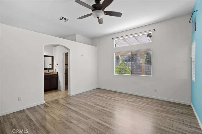 39528 Montebello Way photo 4