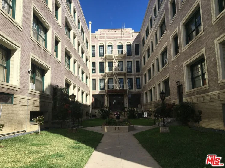 2121 James M Wood Boulevard #201 photo 16