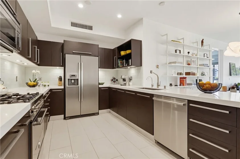 855 N Croft Avenue #302 photo 7