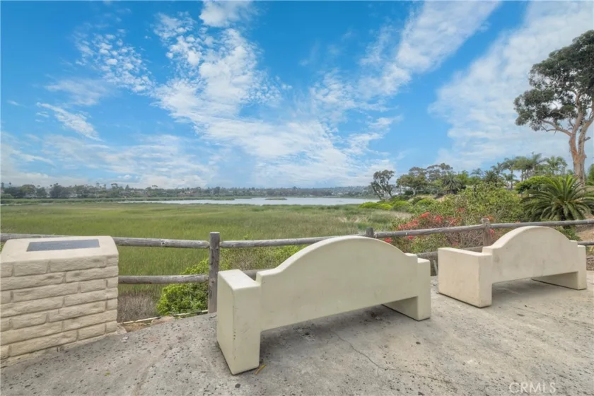 543 Laguna Drive photo 28