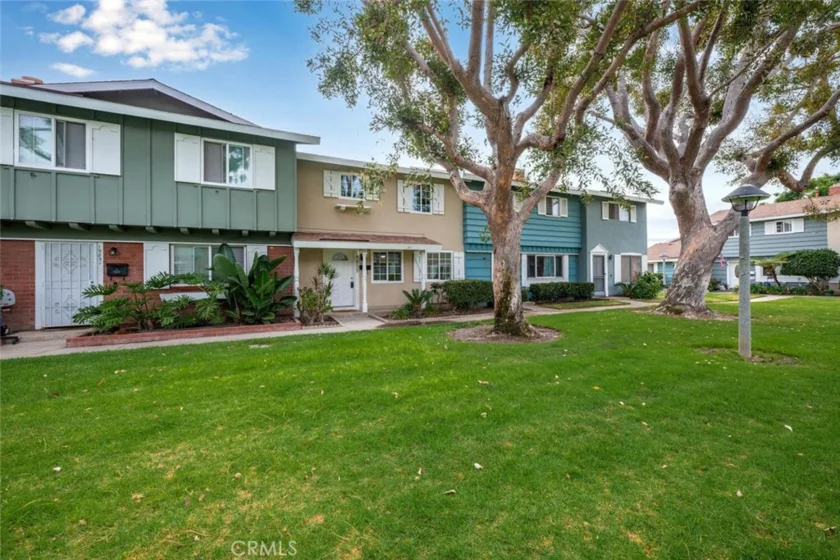 19855 Coventry Lane photo 1