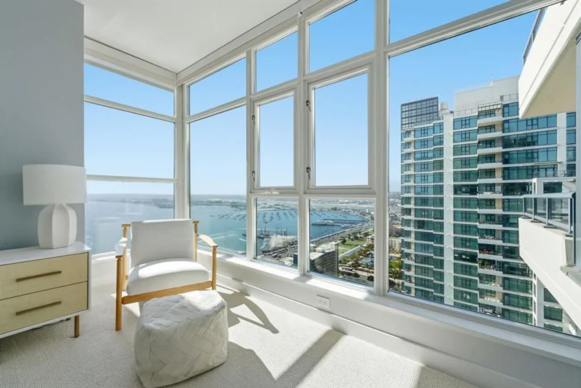 1199 Pacific Highway #3401 photo 22