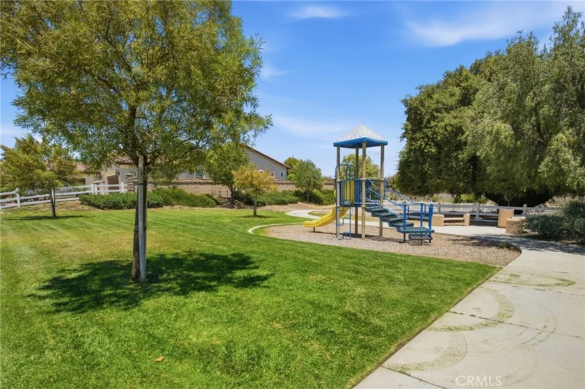 37709 Oxford Drive photo 46