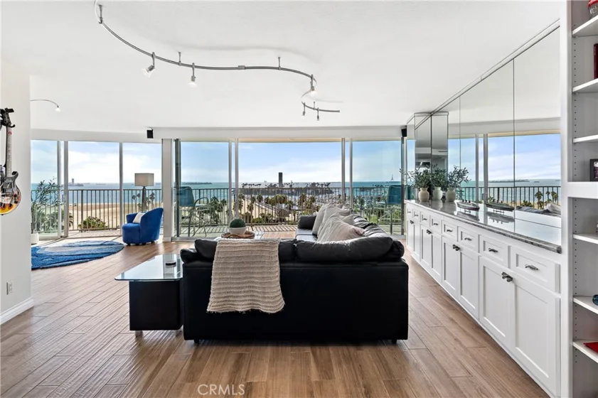 700 E Ocean Boulevard #1206 photo 2