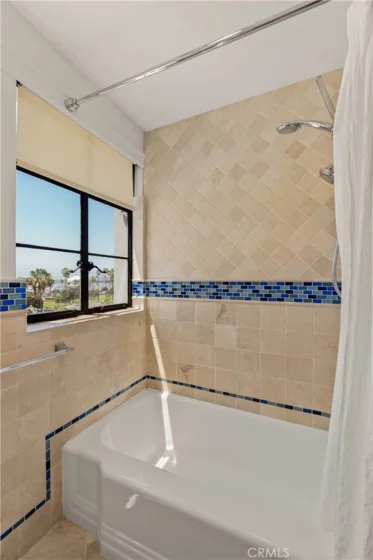 800 E Ocean Boulevard #201 photo 25