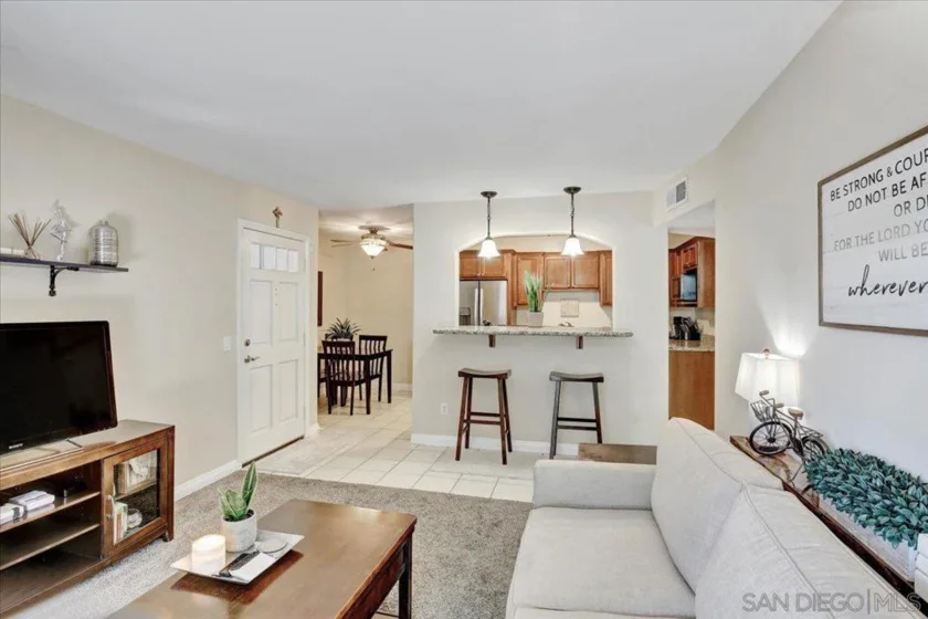 550 Graves Avenue #6 photo 1
