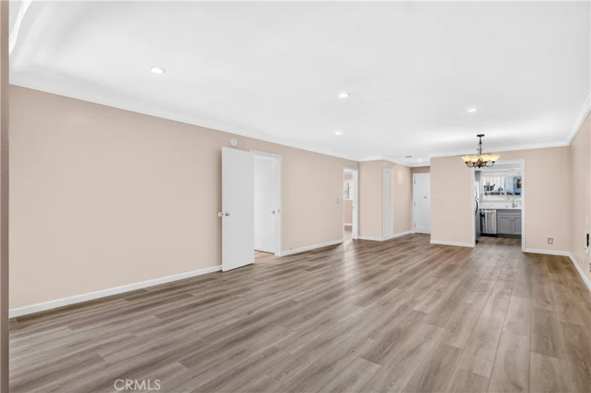 6151 Canterbury Drive #104 photo 7