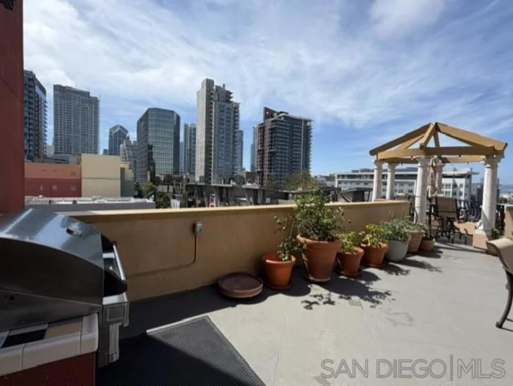 1601 India Street #111 photo 29