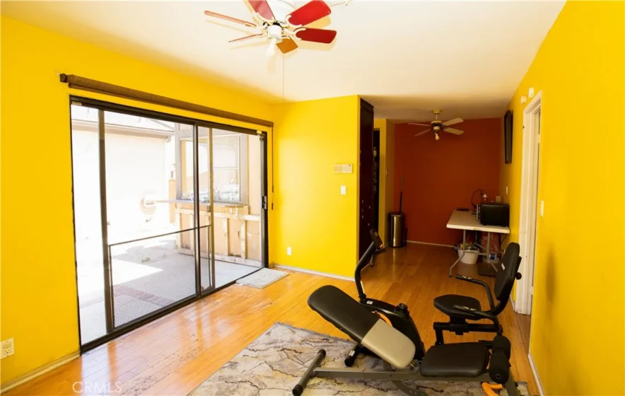 8430 Winnetka Avenue #20 photo 7