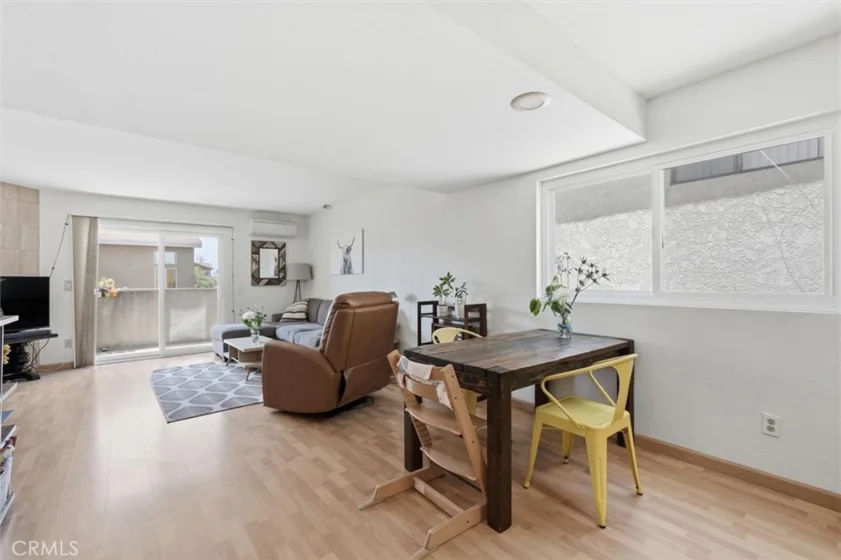 1355 Loma Avenue #310 photo 5
