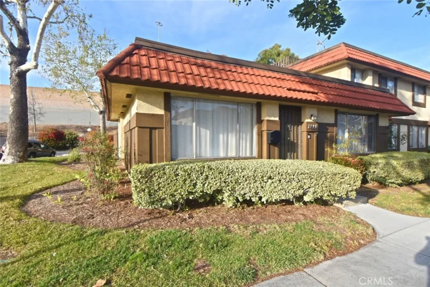 2793 W Pepper Tree photo 1