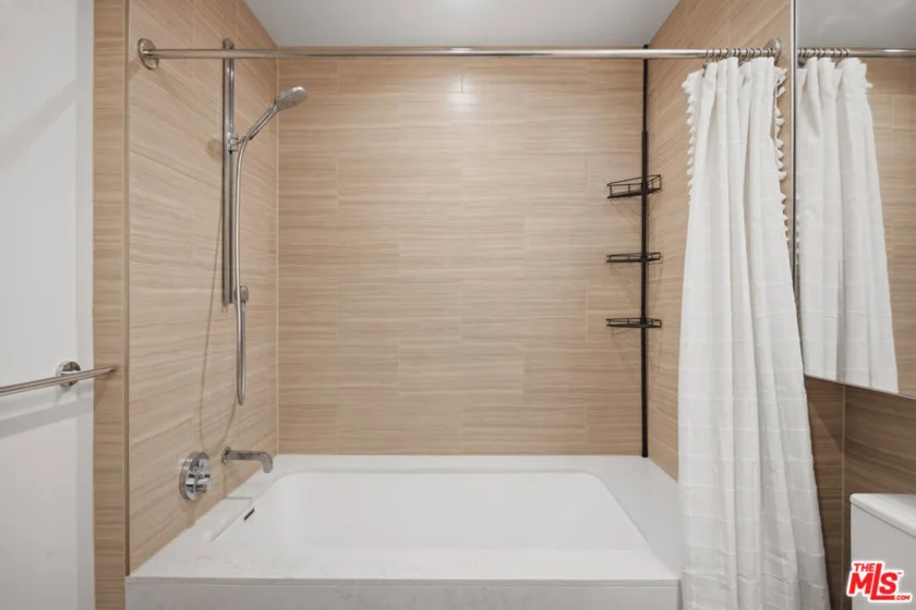 877 Francisco Street #1119 photo 4