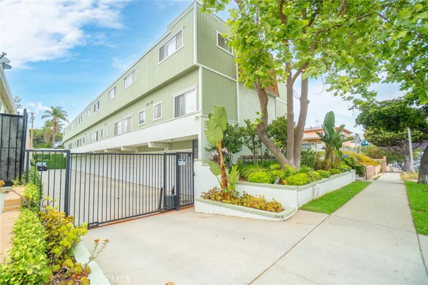 323 E Plymouth Street #10 photo 1