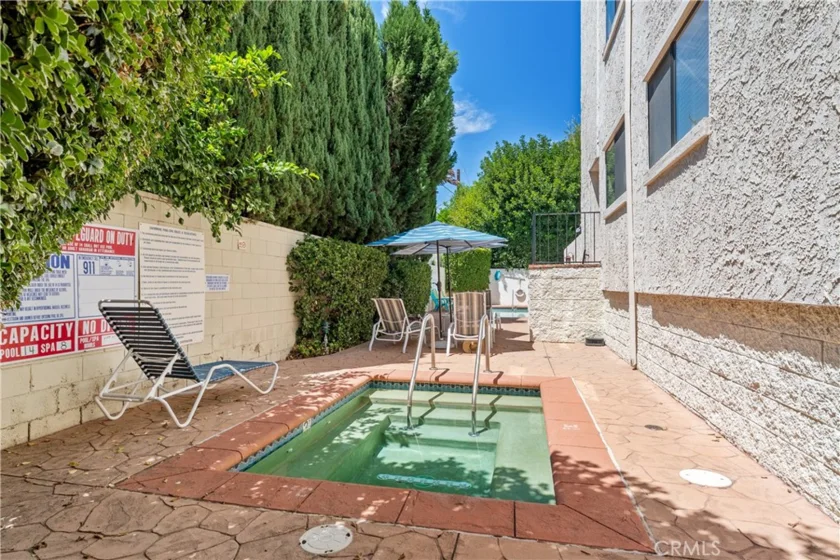 5325 Lindley Avenue #106 photo 20