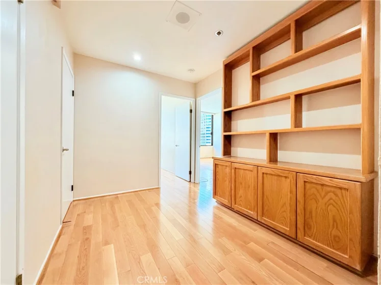 600 W 9th #1508 photo 7