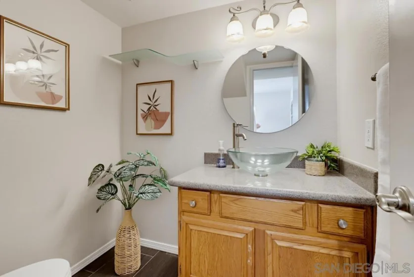 8391 Suntree Place photo 6