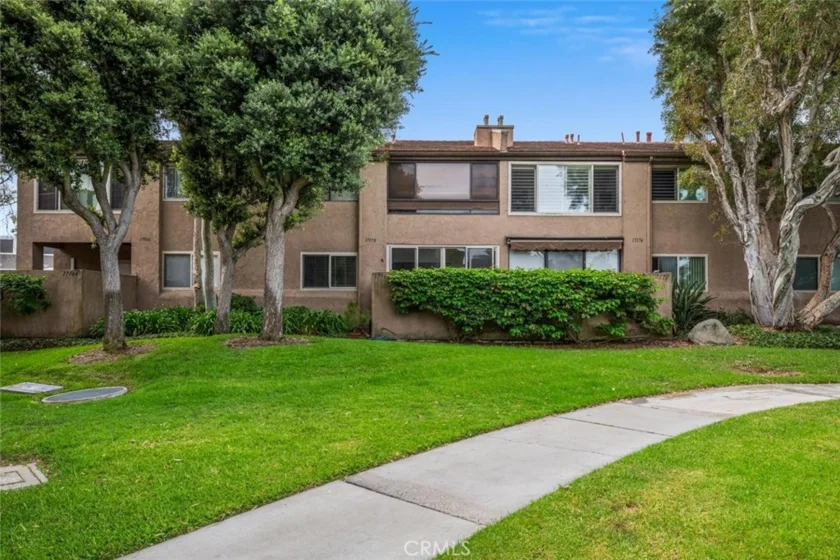 17168 Bluewater #168 photo 1