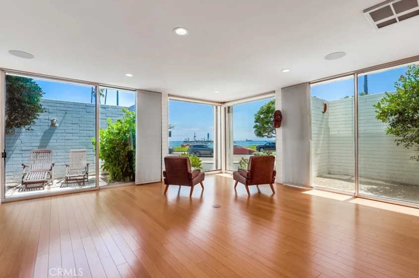2999 E Ocean Boulevard #120 photo 28