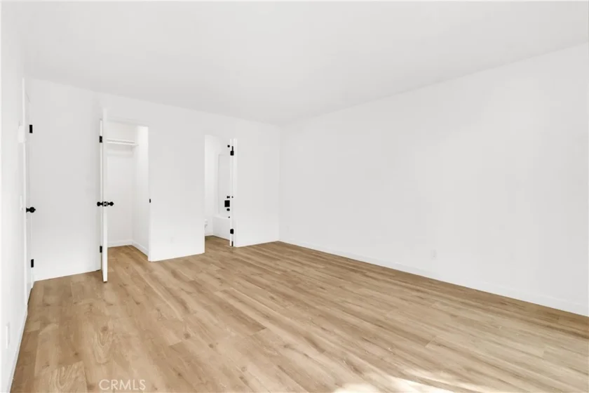 2514 Clairemont #107 photo 22