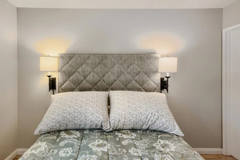 10825 Caravelle Place photo 3