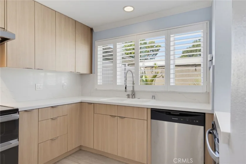 18134 Killion Street #4 photo 12