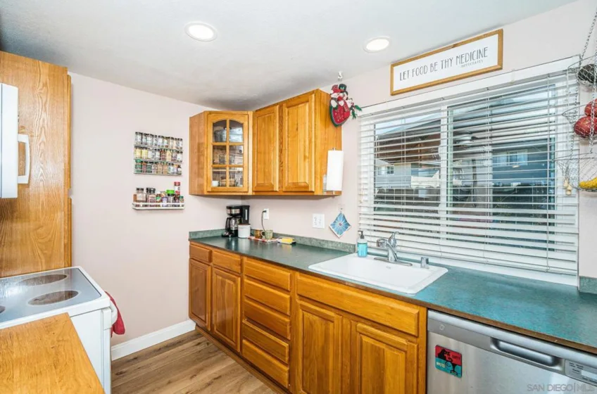 904 Amistad Court #C photo 9
