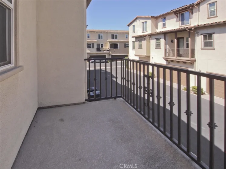 1581 E Lincoln photo 39
