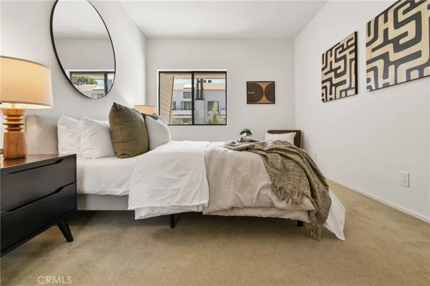 13331 Moorpark #223 photo 31