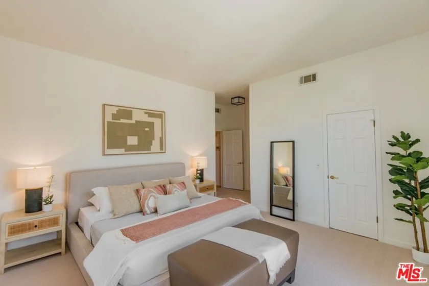 1044 5th Street #202 photo 19