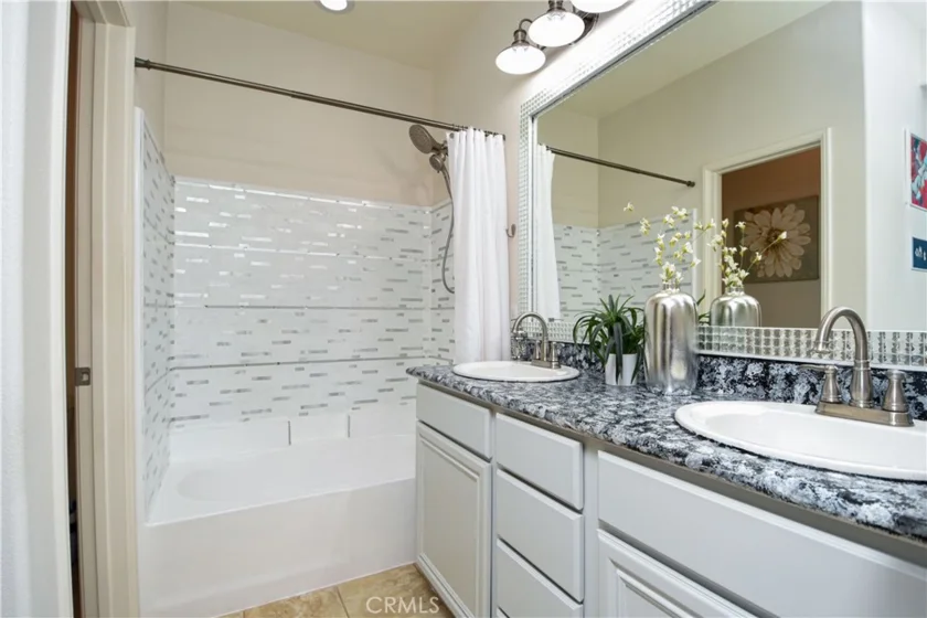 44942 Bellflower photo 19