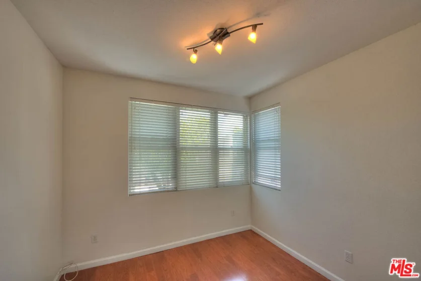 302 E 19th Street #7 photo 23