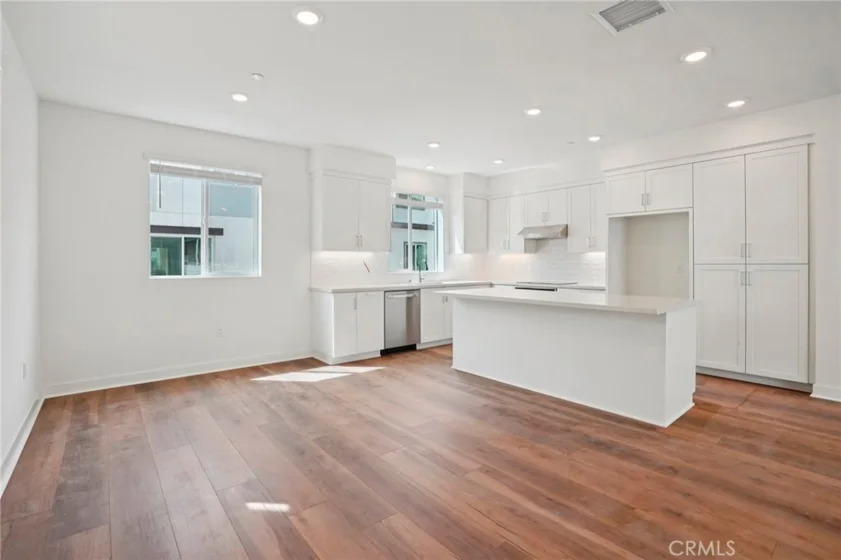 1675 Coral Sea Lane photo 7