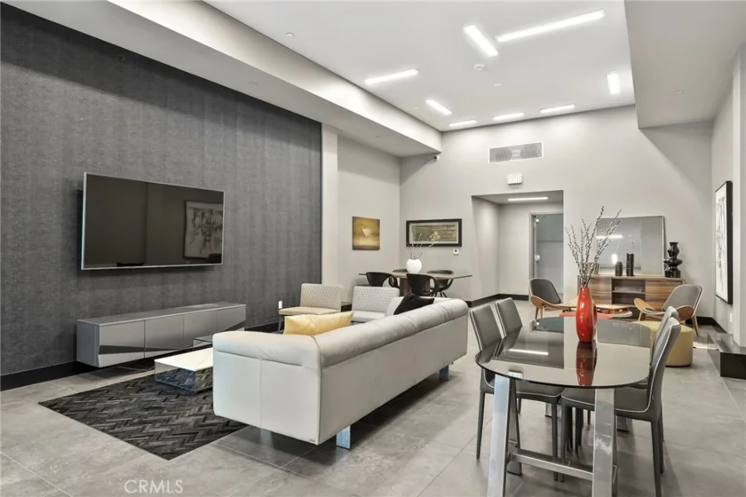 178 S Euclid Avenue #106 photo 23