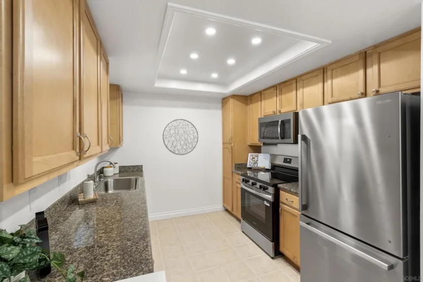 830 Broadway #15 photo 2