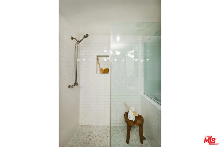 4411 Los Feliz Boulevard #502 photo 8