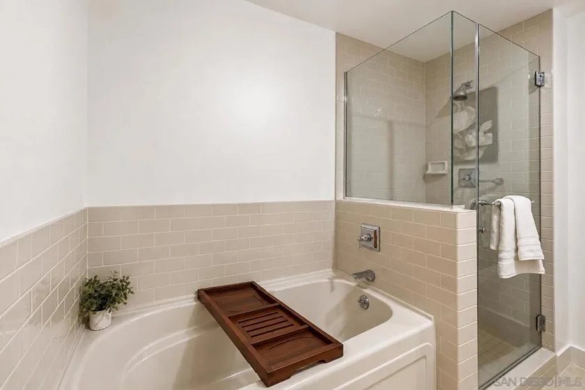 700 W Harbor Drive #608 photo 24